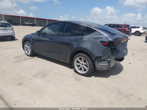 2023 Tesla Model Y Awd/long Range Dual Motor All-wheel Drive VIN 7SAYGDEE6PA163113 фото 3