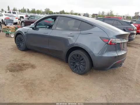 2023 Tesla Model Y Awd/long Range Dual Motor All-wheel Drive VIN 7SAYGAEE8PF842592 фото 3