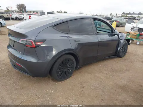 2023 Tesla Model Y Awd/long Range Dual Motor All-wheel Drive VIN 7SAYGAEE8PF842592 фото 4
