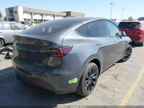 2023 Tesla Model Y Awd/long Range Dual Motor All-wheel Drive VIN 7SAYGDEE6PA026186 фото 4