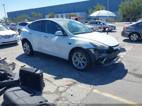 7SAYGDEE4PF663175 — 2023 Tesla Model Y AWD/Long Range Dual Motor ALL-Wheel Drive, Передняя часть (Front End), фото до ремонта