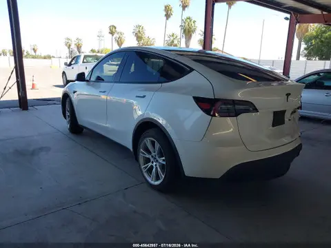 2020 Tesla Model Y Long Range Dual Motor All-wheel Drive VIN 5YJYGDEE1LF028230 фото 3