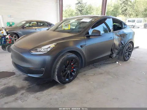 2020 Tesla Model Y Long Range Dual Motor All-wheel Drive VIN 5YJYGDEE5LF045449 фото 2
