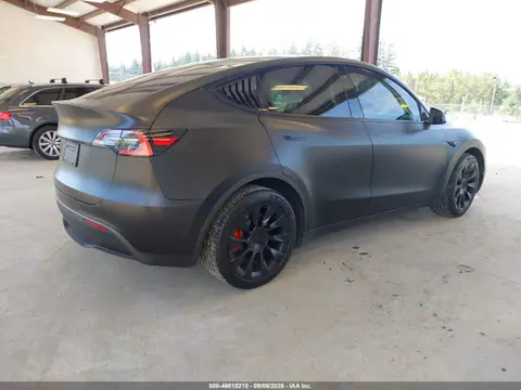 2020 Tesla Model Y Long Range Dual Motor All-wheel Drive VIN 5YJYGDEE5LF045449 фото 4