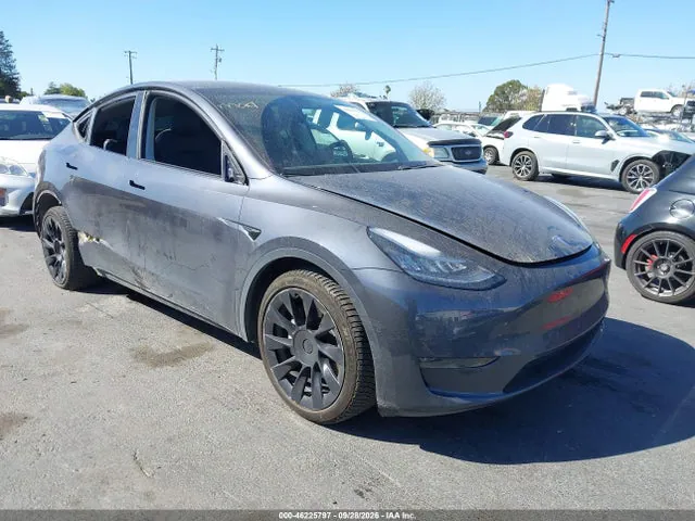 2020 Tesla Model Y Long Range Dual Motor All-wheel Drive VIN 5YJYGDEE0LF051305 фото 1