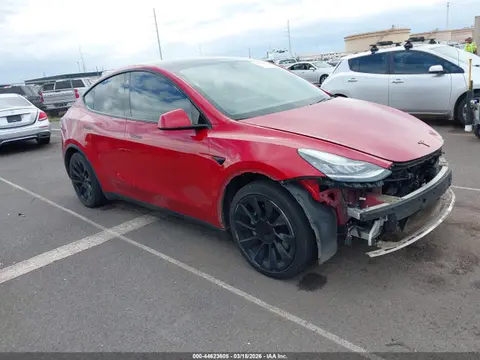 5YJYGDEE8MF084621 — 2021 Tesla Model Y Long Range Dual Motor ALL-Wheel Drive, Передняя часть слева (Left Front), фото до ремонта