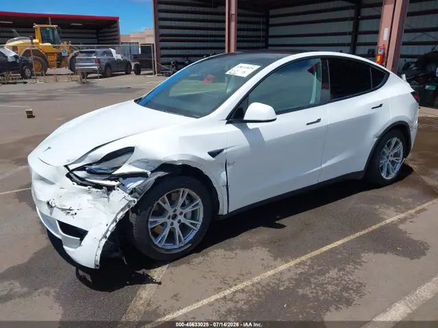 5YJYGAEEXMF253052 — 2021 Tesla Model Y Long Range Dual Motor ALL-Wheel Drive, фото 2 с аукциона IAAI 13.10.2026, Передняя часть