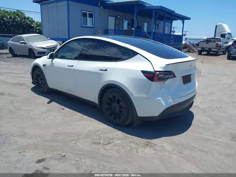 2021 Tesla Model Y Long Range Dual Motor All-wheel Drive VIN 5YJYGAEE8MF194275 фото 3