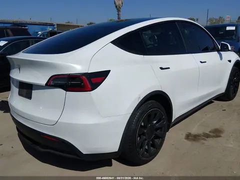 2021 Tesla Model Y Long Range Dual Motor All-wheel Drive VIN 5YJYGAEE2MF230798 фото 4