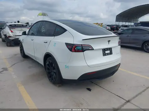 2021 Tesla Model Y Long Range Dual Motor All-wheel Drive VIN 5YJYGDEE8MF182189 фото 3