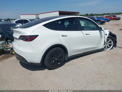 2022 Tesla Model Y Long Range Dual Motor All-wheel Drive VIN 7SAYGDEE2NF320572 фото 4