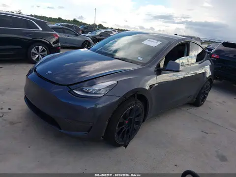 2022 Tesla Model Y Long Range Dual Motor All-wheel Drive VIN 7SAYGDEE2NA006269 фото 2