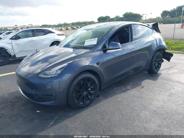 2022 Tesla Model Y Long Range Dual Motor All-wheel Drive VIN 7SAYGDEE4NF367523 фото 2