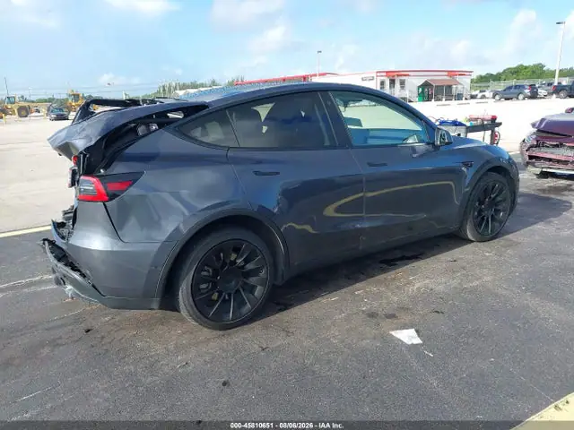 2022 Tesla Model Y Long Range Dual Motor All-wheel Drive VIN 7SAYGDEE4NF367523 фото 4