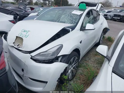 2022 Tesla Model Y Long Range Dual Motor All-wheel Drive VIN 7SAYGDEE6NF561065 фото 2
