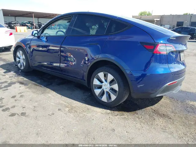 2022 Tesla Model Y Long Range Dual Motor All-wheel Drive VIN 7SAYGAEE7NF337012 фото 3