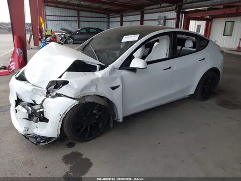 2022 Tesla Model Y Long Range Dual Motor All-wheel Drive VIN 7SAYGDEE0NF487643 фото 2