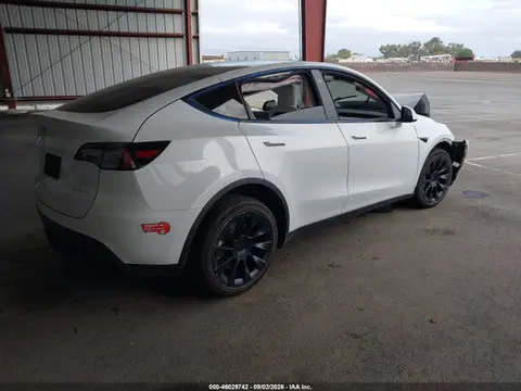 2022 Tesla Model Y Long Range Dual Motor All-wheel Drive VIN 7SAYGDEE0NF487643 фото 4