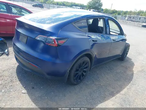 2022 Tesla Model Y Long Range Dual Motor All-wheel Drive VIN 7SAYGDEE6NF383805 фото 4