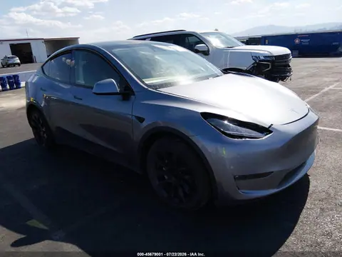 7SAYGAEEXRF204685 — 2024 Tesla Model Y Long Range Dual Motor ALL-Wheel Drive, Левый бок (Left Side), фото до ремонта