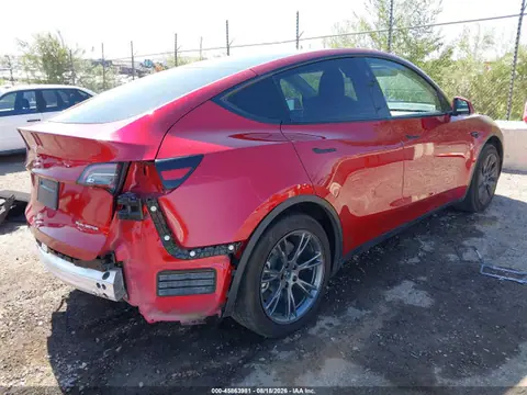 2024 Tesla Model Y Long Range Dual Motor All-wheel Drive VIN 7SAYGAEE7RF110831 фото 4