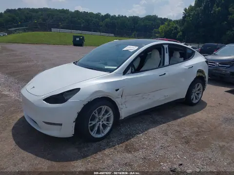 2024 Tesla Model Y Long Range Dual Motor All-wheel Drive VIN 7SAYGDEE6RA270598 фото 2