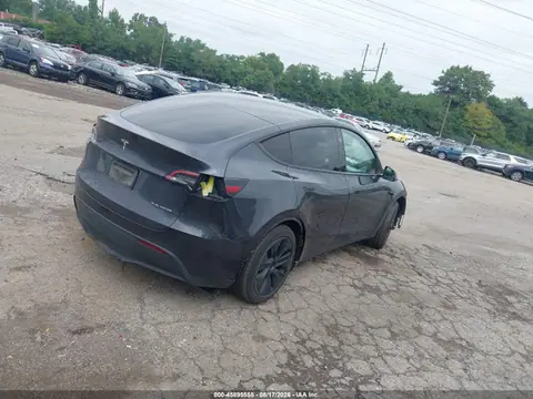 2024 Tesla Model Y Long Range Dual Motor All-wheel Drive VIN 7SAYGDEE0RA321089 фото 4