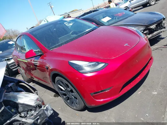 2024 Tesla Model Y Long Range Dual Motor All-wheel Drive VIN 7SAYGDEE4RF013667 фото 1