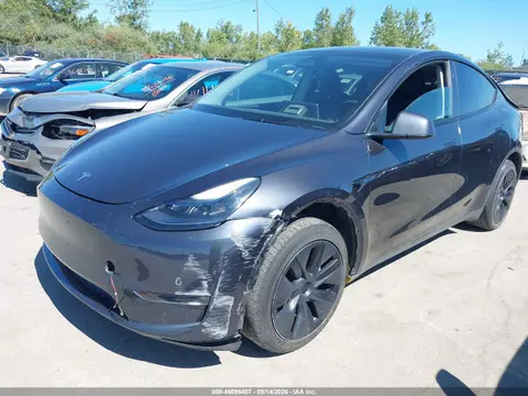2024 Tesla Model Y Long Range Dual Motor All-wheel Drive VIN 7SAYGDEE9RF163337 фото 2