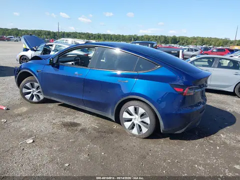 2024 Tesla Model Y Long Range Dual Motor All-wheel Drive VIN 7SAYGAEE5RF066067 фото 3