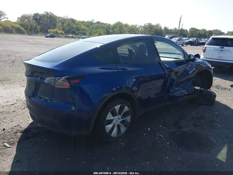 2024 Tesla Model Y Long Range Dual Motor All-wheel Drive VIN 7SAYGAEE5RF066067 фото 4