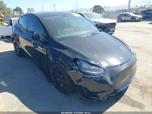 7SAYGDEE6SF299530 — 2025 Tesla Model Y Long Range Dual Motor ALL-Wheel Drive, Передняя часть справа (Right Front), фото до ремонта