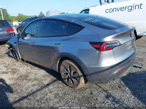 2025 Tesla Model Y Long Range Dual Motor All-wheel Drive VIN 7SAYGDEE6SA343720 фото 3