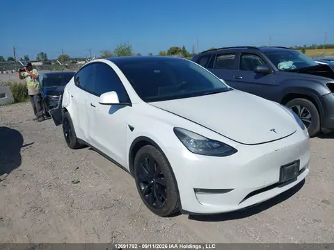 5YJYGDEE8MF257621 — 2021 Tesla Model Y Long Range, Задняя часть (Rear), фото до ремонта