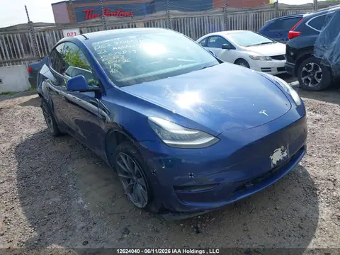 2022 Tesla Model Y Long Range VIN 7SAYGAEEXNF575839 фото 1