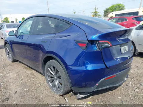 2022 Tesla Model Y Long Range VIN 7SAYGAEEXNF575839 фото 3