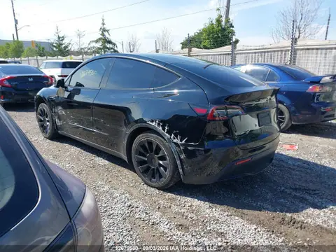 2022 Tesla Model Y Long Range VIN 7SAYGDEE8NF337389 фото 3