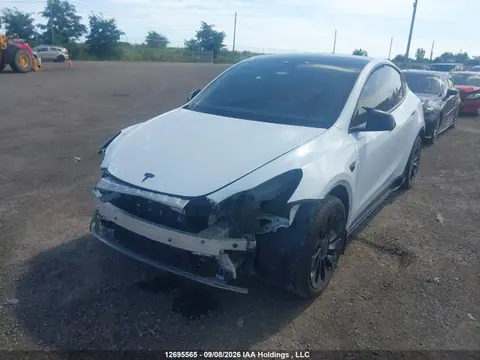 2023 Tesla Model Y Long Range VIN 7SAYGAEE8PF756750 фото 2