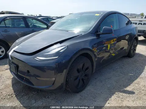 2024 Tesla Model Y Long Range VIN 7SAYGDEEXRF204333 фото 2