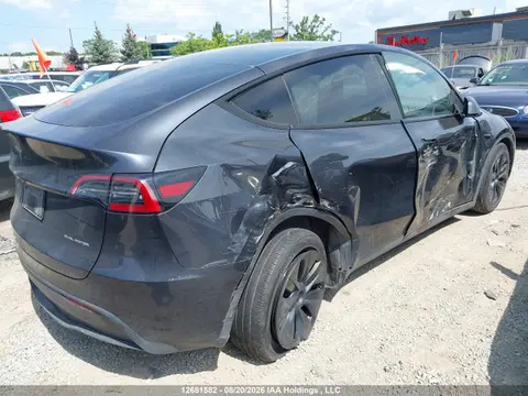 2024 Tesla Model Y Long Range VIN 7SAYGDEEXRF204333 фото 4
