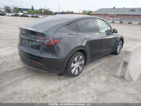 2024 Tesla Model Y Long Range VIN 7SAYGDEE1RF041698 фото 4