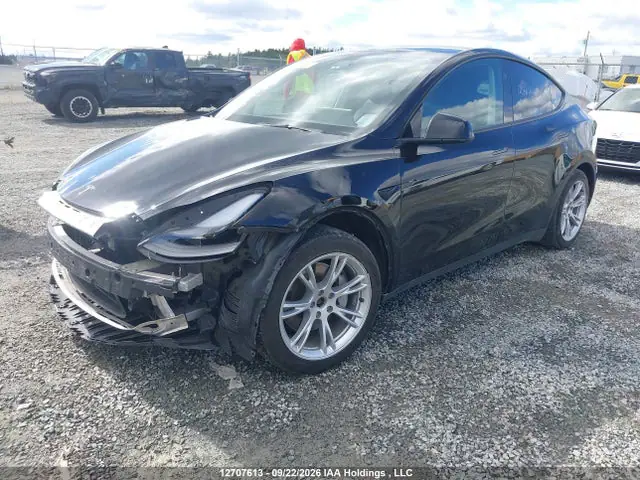 2024 Tesla Model Y Long Range VIN 7SAYGDEE2RF073110 фото 2