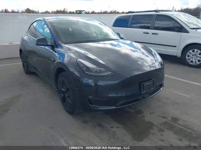 7SAYGDEE7SF289055 — 2025 Tesla Model Y Long Range, Левый бок (Left Side), фото до ремонта
