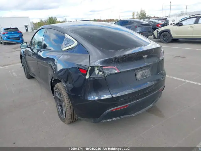 7SAYGDEE7SF289055 — 2025 Tesla Model Y Long Range, фото 3 с аукциона IAAI 14.10.2026, Левый бок