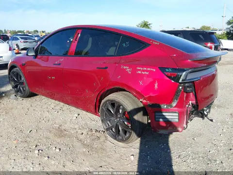 2026 Tesla Model Y Performance All-wheel Drive VIN 7SAYGDET2TA676948 фото 3