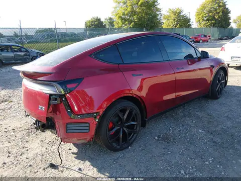 2026 Tesla Model Y Performance All-wheel Drive VIN 7SAYGDET2TA676948 фото 4