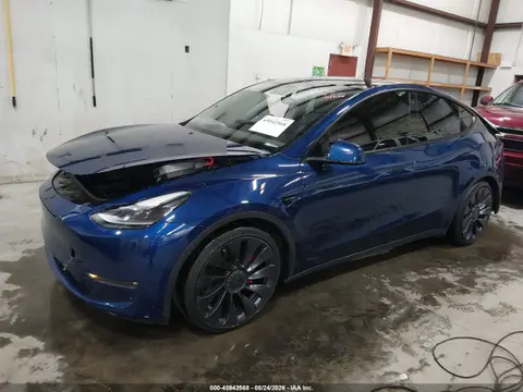 2021 Tesla Model Y Performance Dual Motor All-wheel Drive VIN 5YJYGDEF3MF157631 фото 2