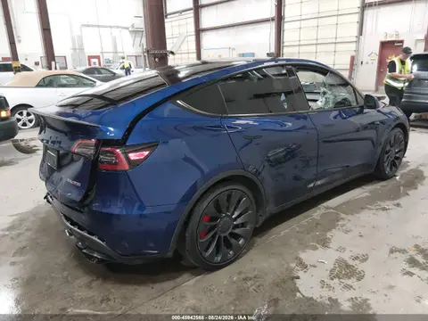 2021 Tesla Model Y Performance Dual Motor All-wheel Drive VIN 5YJYGDEF3MF157631 фото 4