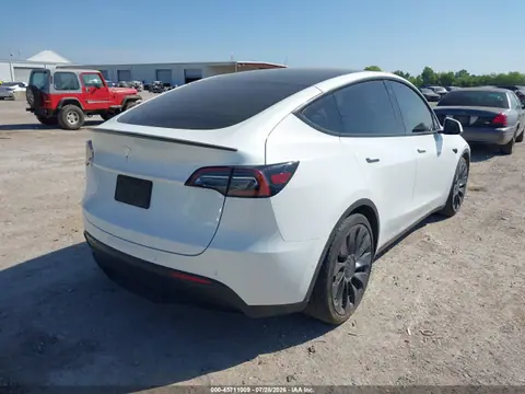 2022 Tesla Model Y Performance Dual Motor All-wheel Drive VIN 7SAYGDEF1NF397958 фото 4