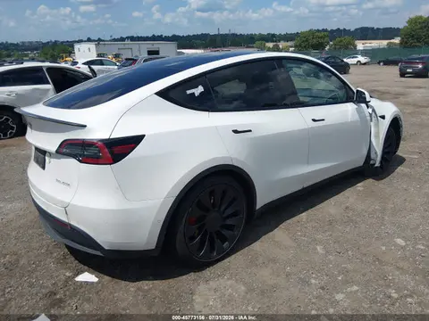 2022 Tesla Model Y Performance Dual Motor All-wheel Drive VIN 7SAYGDEF1NF445491 фото 4